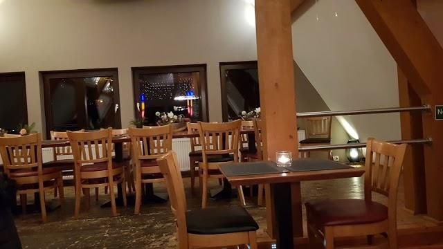 Ludwig's Bar Restaurant Lounge