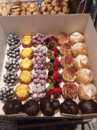 Eiscafe & Konditorei Capri